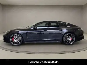 Porsche Panamera GTS BOSE Panoramadach Surround-View LED Bild 2