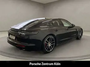 Porsche Panamera GTS BOSE Panoramadach Surround-View LED Bild 5