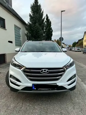 Hyundai TUCSON blue Premium 2WD