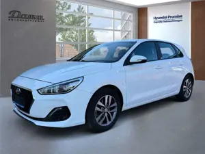 Hyundai i30 1.4B 100PS M/T Trend Navi