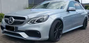 Mercedes-Benz E 63 AMG Gewöhnlich, nein dieses Auto sicherlich nicht!