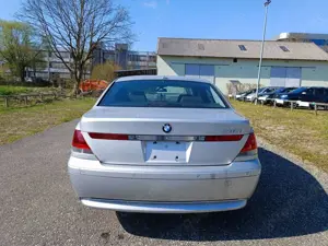 BMW 745 7er 745i Bild 5