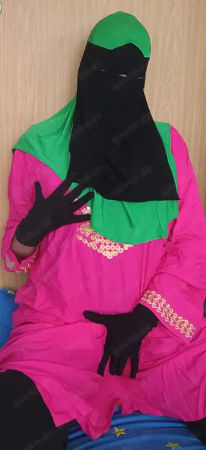 Niqabmädchen 19 nimmt dir den Druck über cam WA  01523-6982585  Bild 4