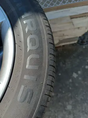 4 neuwertige Original Sommerreifen für TOYOTA COROLLA auf Toyota Alufelgen  Bild 6