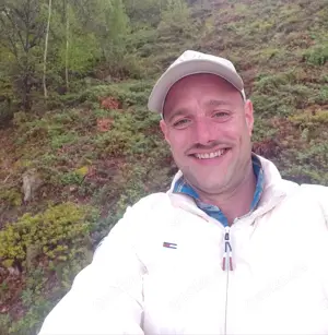 Humorvoller und offener Netter ende 30er