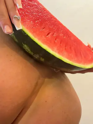 Ginna (verfügbar 24h) Bild 12