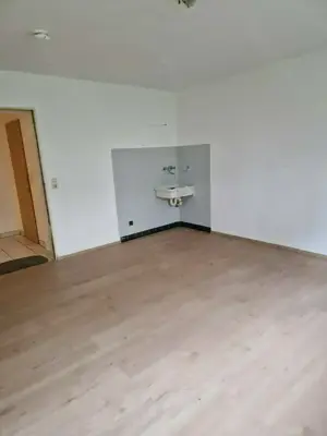 Leerzimmer in Frankfurt am Main-Sossenheimn zu vermieten