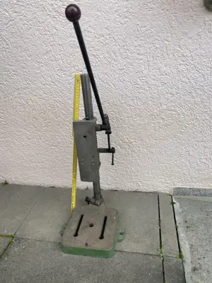 Ständer ( stabiler Bohrmaschinenständer)