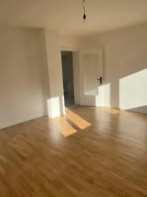 Exklusive, renovierte 3-Zimmer-EG-Wohnung in Ebersberg