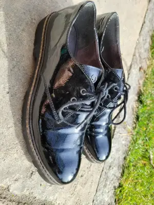 Lackschuhe von Tamaris Größe 40