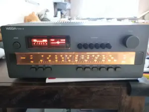 Wega T3741-2 Hifi Tuner bj 1977 1978