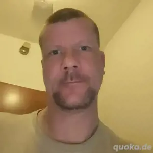 Mag gern kleine brüste a und zierliche o Sehr schmale Figur Frau treffen und Spaß haben heute gern