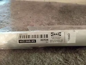 Unbenutzte Kleiderstange für IKEA-Schrank, 70 cm