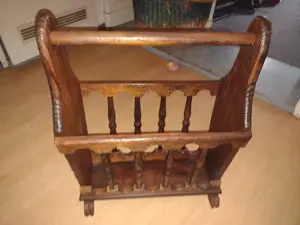 Zeitschriftenständer aus Holz