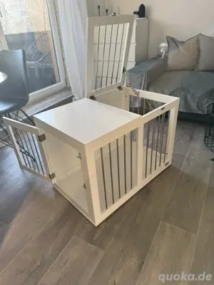 Wunderschöne HundeBox wie Neu   2 Öffnungen