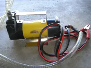 Mauk 12V   24V Diesel-Heizöipumpe