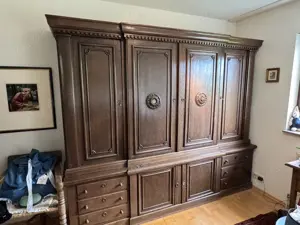 Wohnzimmer Schränke, massiv, zT. Eiche