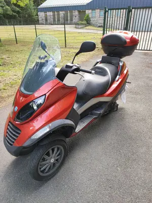 Motorroller Piaggio MP3 Bild 2