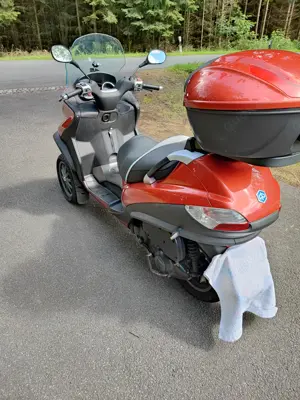 Motorroller Piaggio MP3 Bild 3