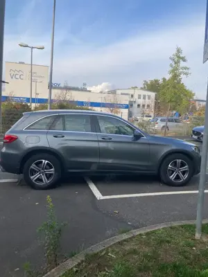 Mercedes GLC 220 D 4 Matic AMG Line Bild 3