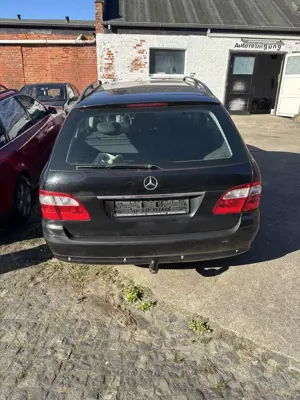 Mercedes-Benz E 220 T CDI Automatik Avantgarde DPF Bild 4 Mercedes-Benz E 220 T CDI Automatik Avantgarde DPF Bild 4