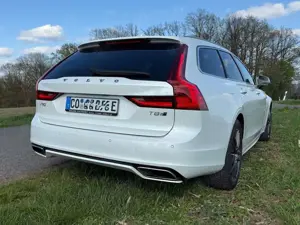 Volvo V90 V90 T8 AWD R, Leder, AbstandTemp, HUD, Pano, Sound Bild 4