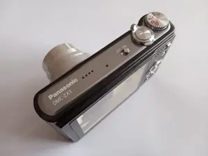 PANASONIC LUMIX ZX1 12.1 MP schwarz neuw.+OVP+viele extras+Rechnung Bild 3