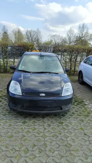 Ford Fiesta 1.4 Ghia Export Bild 1
