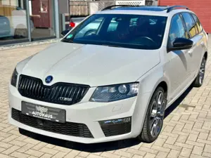 Skoda Octavia Combi RS 2.0 TSI,DSG,LED,Pano,Kamera,VOL