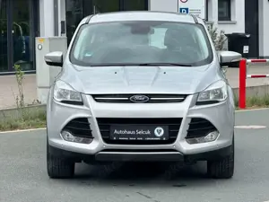 Ford Kuga Titanium *4x4*SHZ*Navi*Klima*AHK* Bild 3