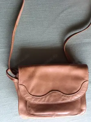 Damen-Umhängetasche  -Handtasche  -Überschlagtasche  BAHM 
