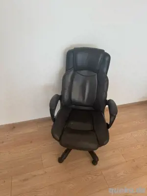 Sehr bequemer Bürostuhl