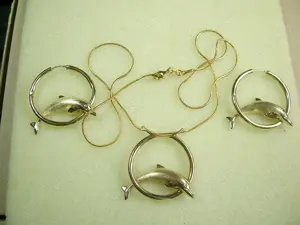 Set: Creolen - Ohrringe und Anhänger, 333 Gold, 35 x 2,7 mm, 8,1g Bild 5