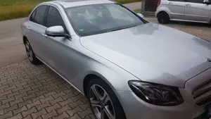 Mercedes-Benz E 220 E-Klasse Diesel d 4Matic 9G-TRONIC Avantgard+AHK