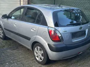 Kia Rio Rio Fließheck 1.4 EX
