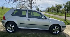 Volkswagen Golf 2.0 Comfortline Bild 2