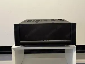 Anthem Statement A5 High-End 5-Kanal Verstärker mit 180 Watt