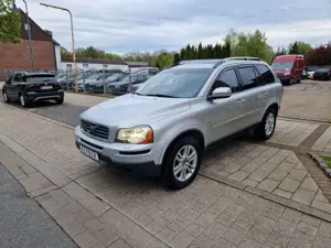 Volvo XC90 D5 Summum 7-Sitzer*BI-XENON*NAVI*LEDER*AHK*