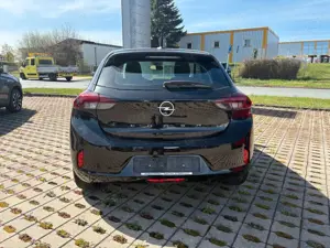 Opel Corsa F Elegance Bild 4