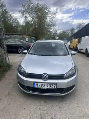 Volkswagen Golf 1.6 Automatik United