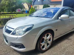 Opel Vectra Vectra Fließheck 2.8 V6 Turbo Sport/GTS Bild 2