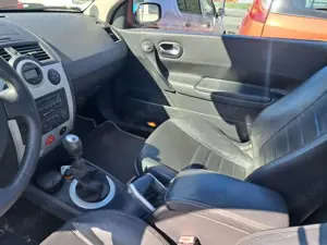 Renault Megane Cabriolet  * Klimaanlage  - Ledersitze  * Bild 3