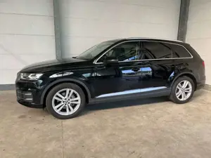 Audi Q7 3.0 TDI quattro+Luftfederung+schw. AHK+Park-A