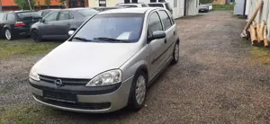 Opel Corsa 1.2 16V Elegance Bild 2