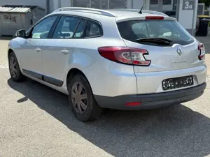 Renault Megane Expression Bild 2