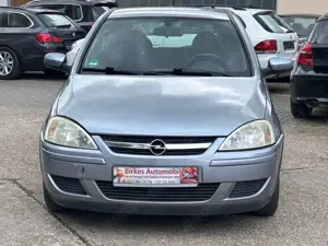 Opel Corsa 1.2 16V Cosmo
