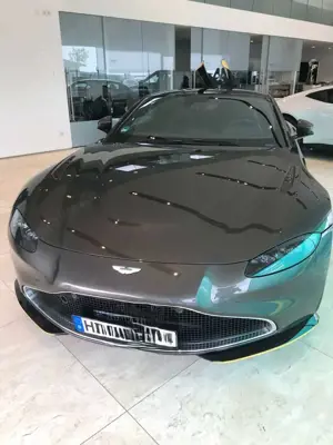 Aston Martin Vantage Vantage 007 "one of hundred"