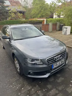 Audi A4 Attraction quattro