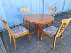 Esstisch, Arbeitstisch, Tisch, Stühle