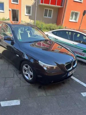 BMW 520 520i Bild 1